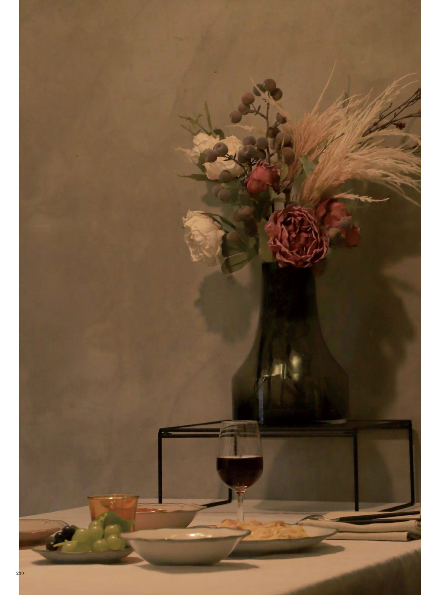 230 | INTERIOR GOODS