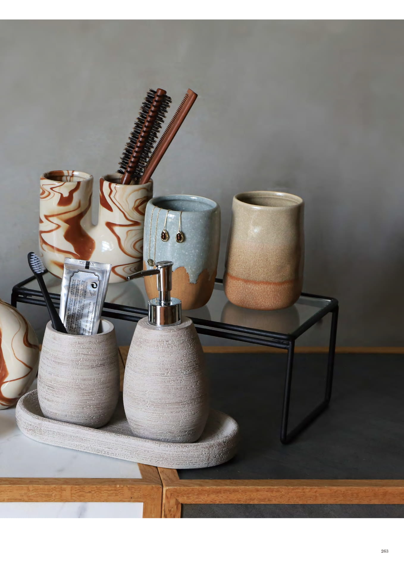 263 | INTERIOR GOODS