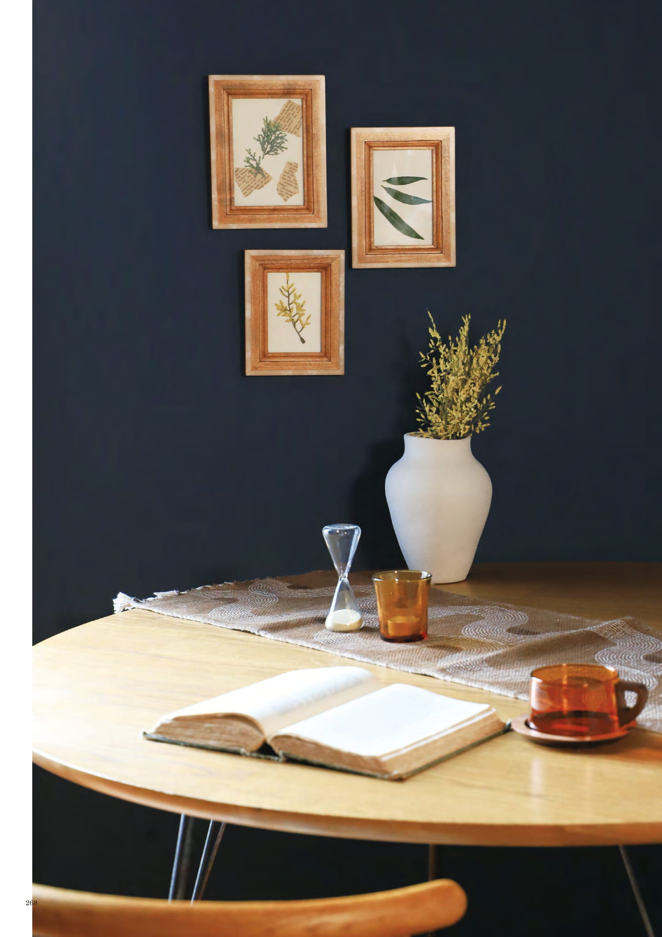 268 | INTERIOR GOODS